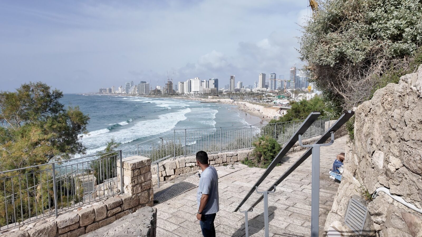 Bêwar: Kurdish Asylum Seekers in Tel Aviv